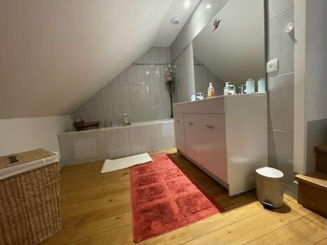 O Et Terre, Ressourcement Bains Cryo Sauna Et Foret Villa Dormelles